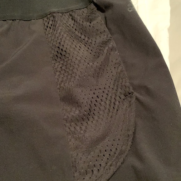 Adidas exercise shorts EUC - Picture 2 of 3